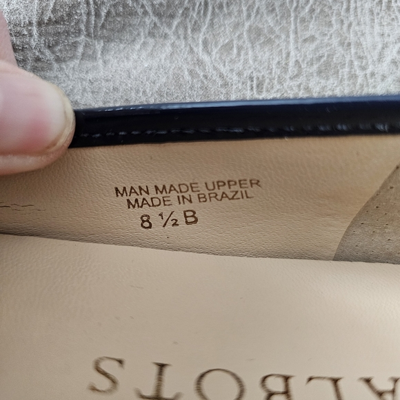 Talbots Pointed Toe Flats. - Picture 6 of 6